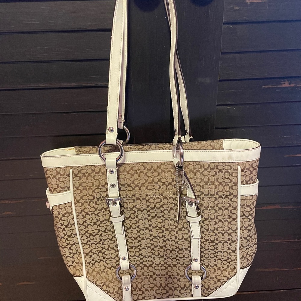 Coach shoulder bag